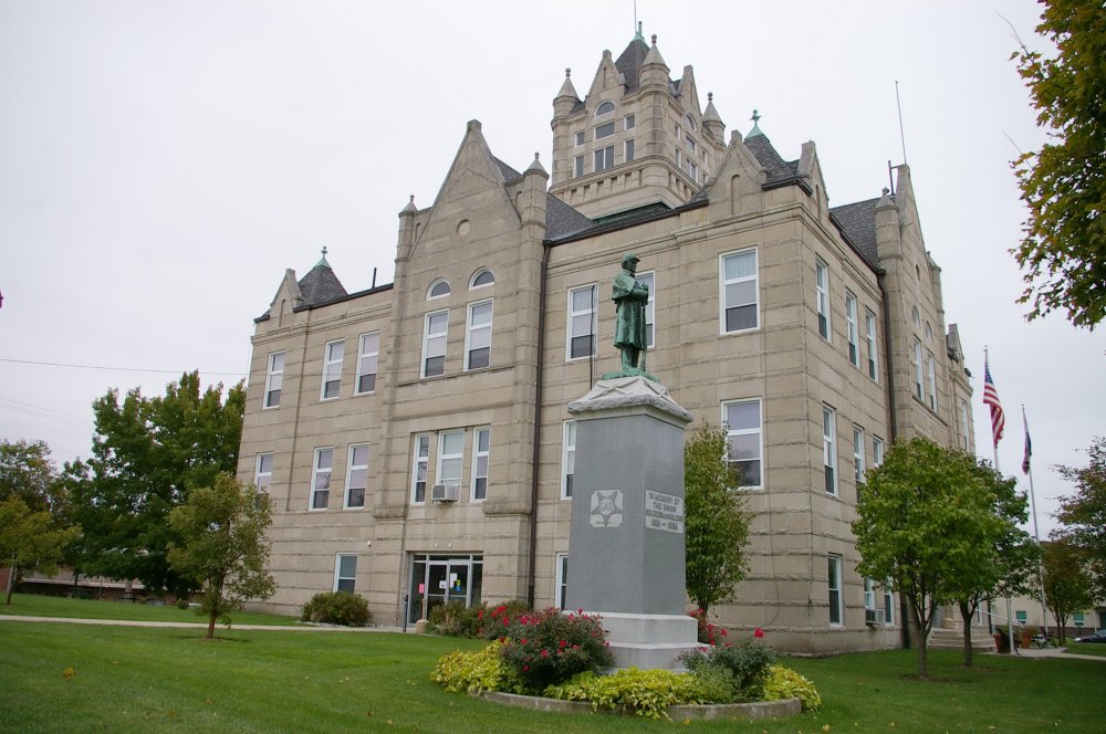 picture showing world war memorial statue and north side of courthouse